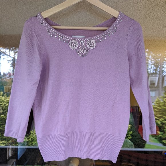 FREE gift w/ purchase 🌸Lavender embellished sweater - Picture 1 of 6